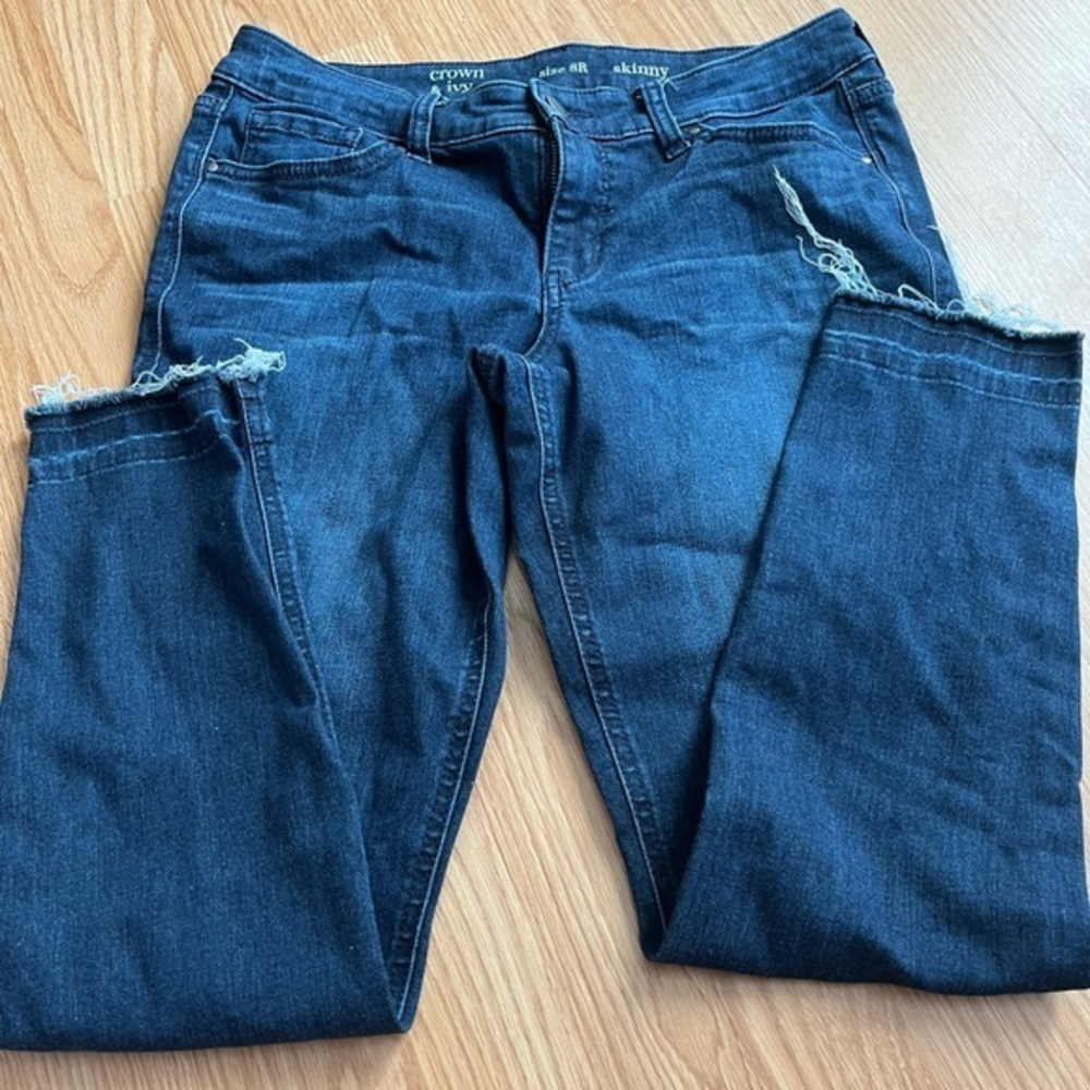 Crown & Ivy‎ Frayed Hem Skinny Cropped Jeans